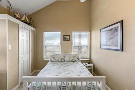 919 Eastview Crystal Beach TX 77650