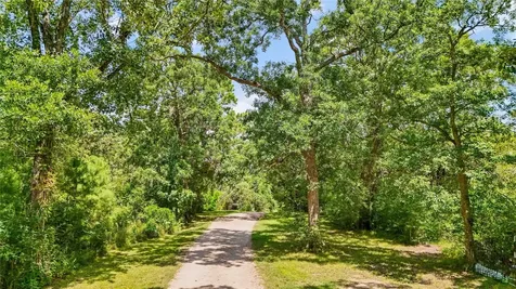 1100 County Road 2306 Cleveland TX 77327