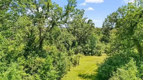 1100 County Road 2306 Cleveland TX 77327