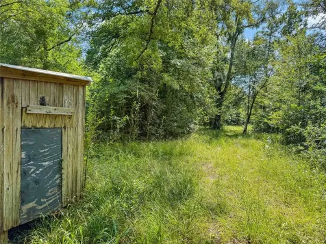 1100 County Road 2306 Cleveland TX 77327