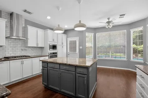 19 Heather Wisp Place The Woodlands TX 77381