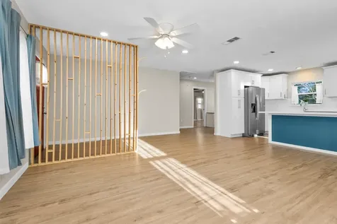 221 Carrell Street Tomball TX 77375
