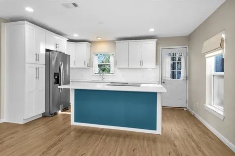 221 Carrell Street Tomball TX 77375