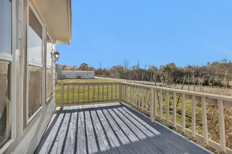 221 Carrell Street Tomball TX 77375