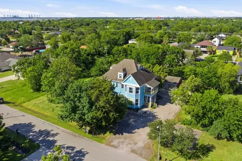 410 S Carroll Street La Porte TX 77571