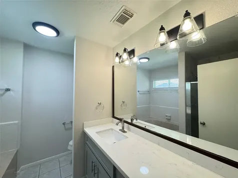 1915 Reddington Road Sugar Land TX 77478