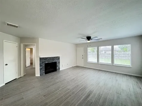 1915 Reddington Road Sugar Land TX 77478
