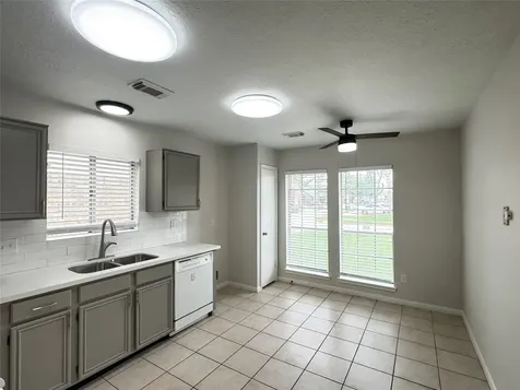 1915 Reddington Road Sugar Land TX 77478