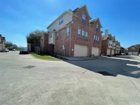 6222 Skyline Drive 17 Houston TX 77057