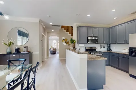 6222 Skyline Drive 17 Houston TX 77057