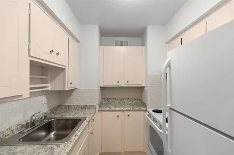 2229 Mimosa Drive 5 Houston TX 77019