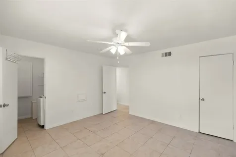 2229 Mimosa Drive 5 Houston TX 77019