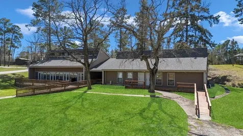 146 Oak Circle Livingston TX 77351