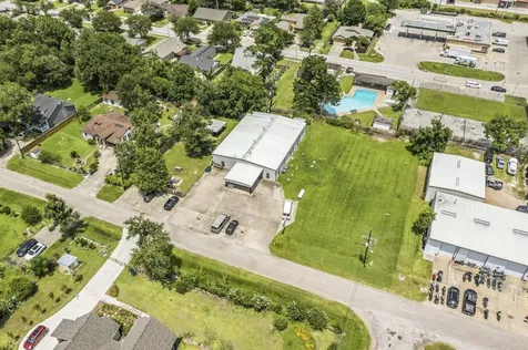 16737 Sprawling Oaks Drive Conroe TX 77385