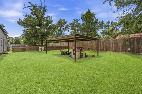 16737 Sprawling Oaks Drive Conroe TX 77385