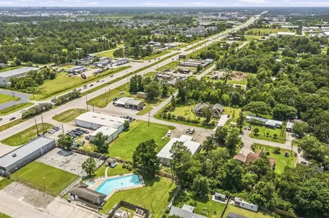 16737 Sprawling Oaks Drive Conroe TX 77385