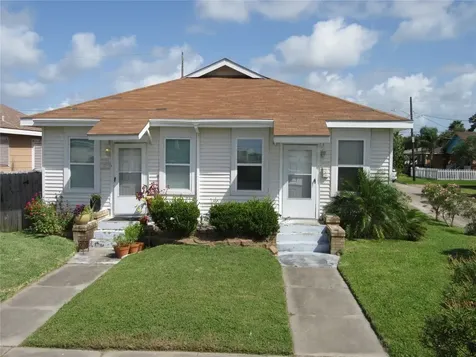 4002 S 1/2 Galveston TX 77550
