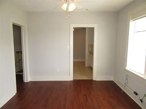 4002 S 1/2 Galveston TX 77550