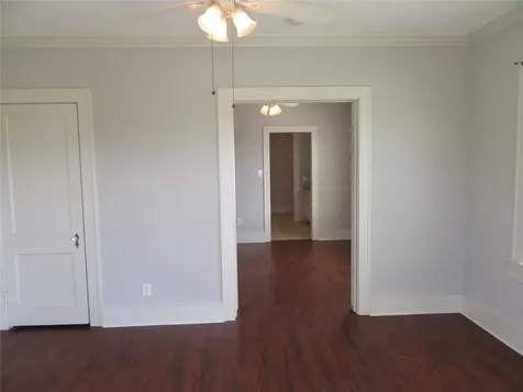 4002 S 1/2 Galveston TX 77550