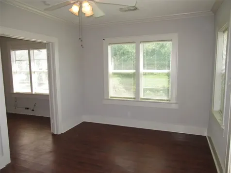 4002 S 1/2 Galveston TX 77550