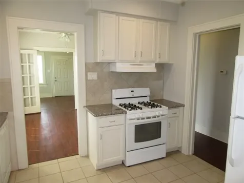 4002 S 1/2 Galveston TX 77550