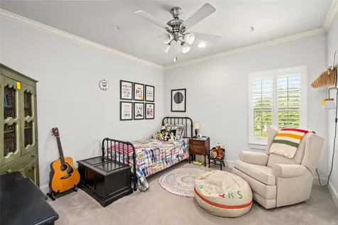 1045 Rosepoint Street Houston TX 77018