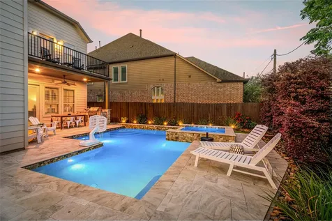 1045 Rosepoint Street Houston TX 77018