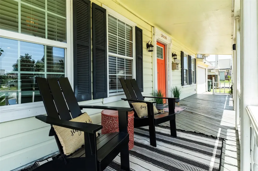 2114 57th Street Galveston TX 77551
