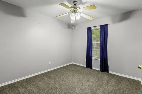 216 N Lake Drive Livingston TX 77351