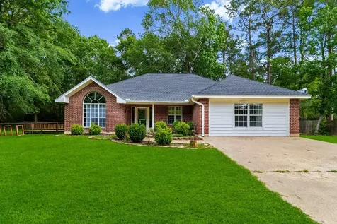 216 N Lake Drive Livingston TX 77351