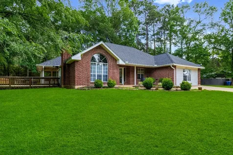 216 N Lake Drive Livingston TX 77351