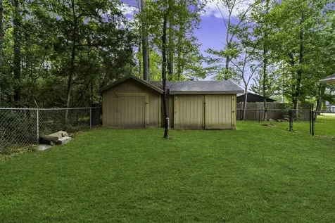 216 N Lake Drive Livingston TX 77351