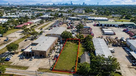 5717 Centralcrest Street Houston TX 77092