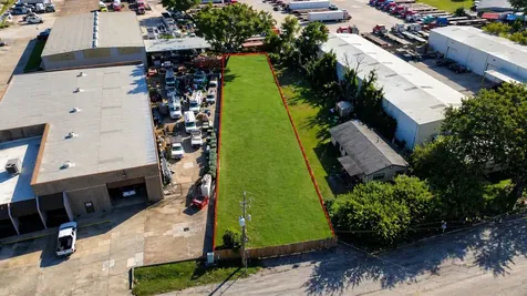 5717 Centralcrest Street Houston TX 77092