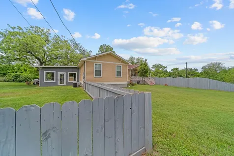 202 Sweed Street Brenham TX 77833