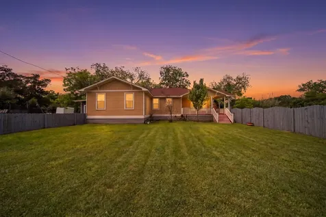 202 Sweed Street Brenham TX 77833