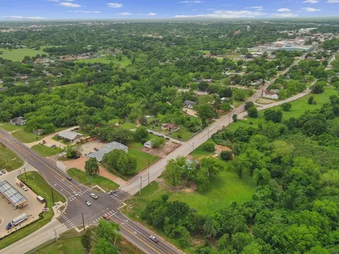 202 Sweed Street Brenham TX 77833