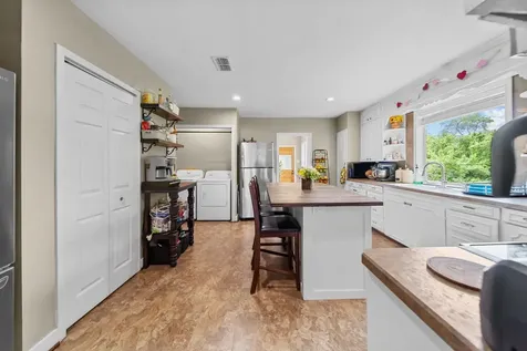 202 Sweed Street Brenham TX 77833