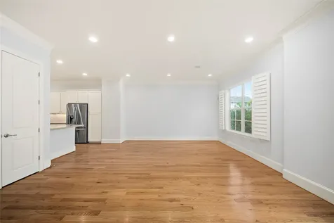 4031 Bellefontaine Street 117 Houston TX 77025