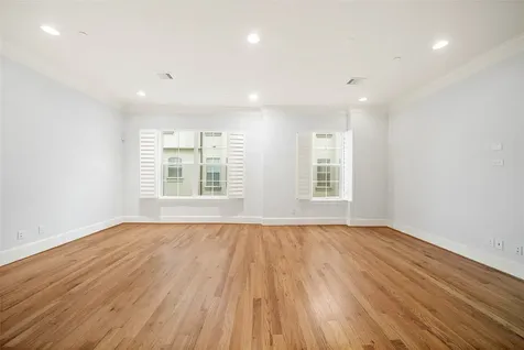 4031 Bellefontaine Street 117 Houston TX 77025