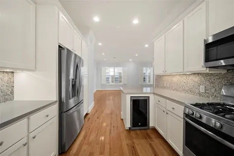 4031 Bellefontaine Street 117 Houston TX 77025