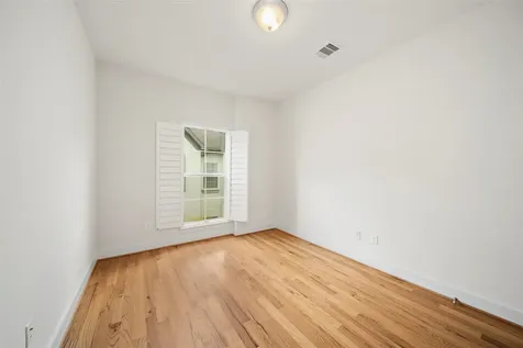 4031 Bellefontaine Street 117 Houston TX 77025