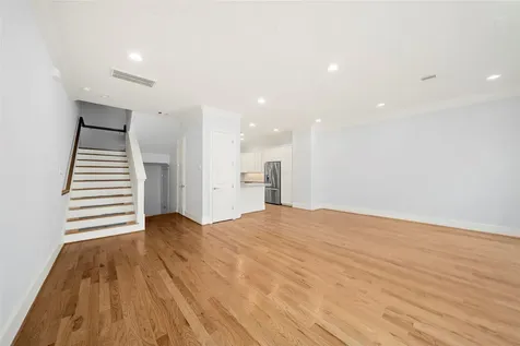 4031 Bellefontaine Street 117 Houston TX 77025