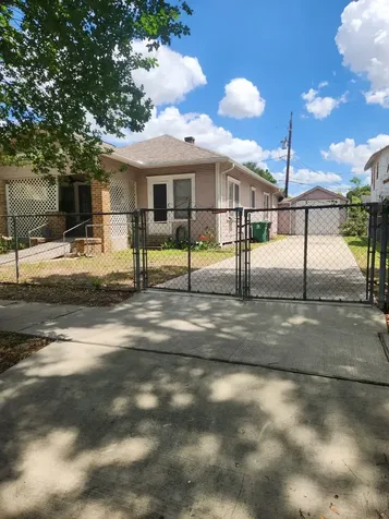 4008 Norhill Boulevard Houston TX 77009