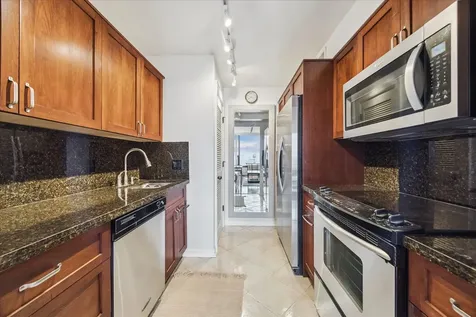 1111 Caroline Street 2908 Houston TX 77010