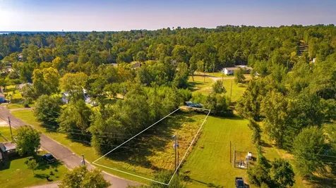 1518 Yaupon Cove Drive Onalaska TX 77360