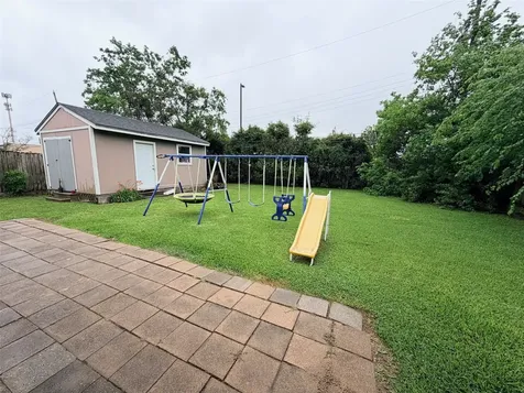 3407 Avenue N Nederland TX 77627