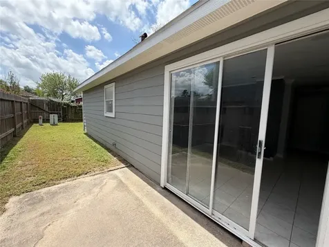 718 Blue Rock Court Houston TX 77060