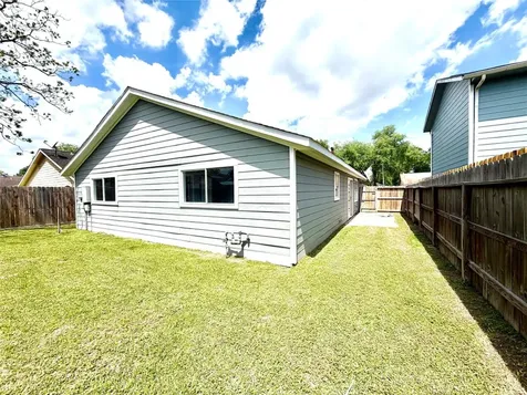 718 Blue Rock Court Houston TX 77060