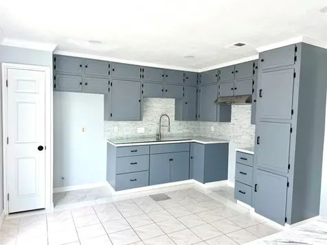 718 Blue Rock Court Houston TX 77060